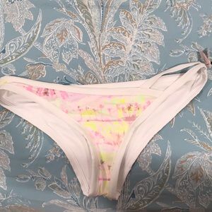 NWT VICTORIA’S SECRET CHEEKY BATHING SUIT BOTTOM
